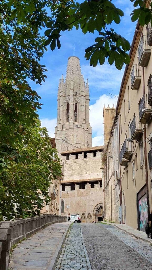 Sant Feliu Kerk in het centrum van Girona
